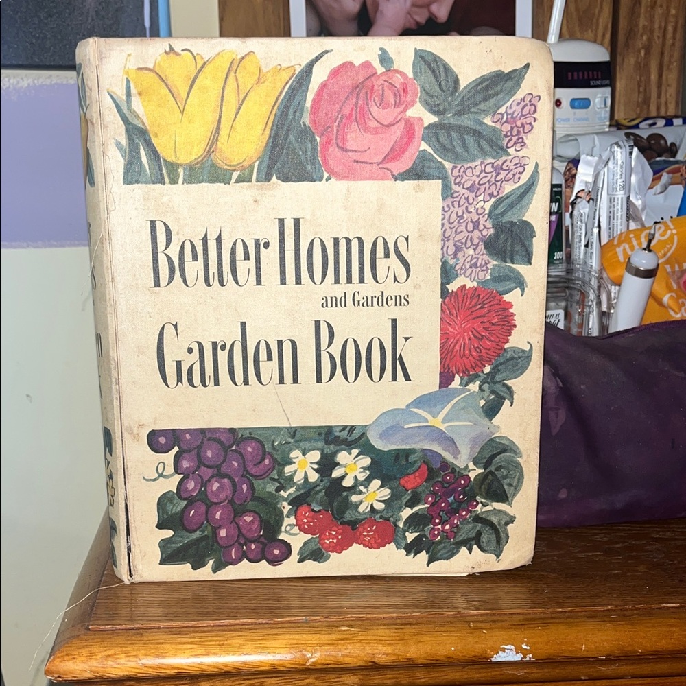 VINTAGE 1951 Better Homes and Gardens Garden Book